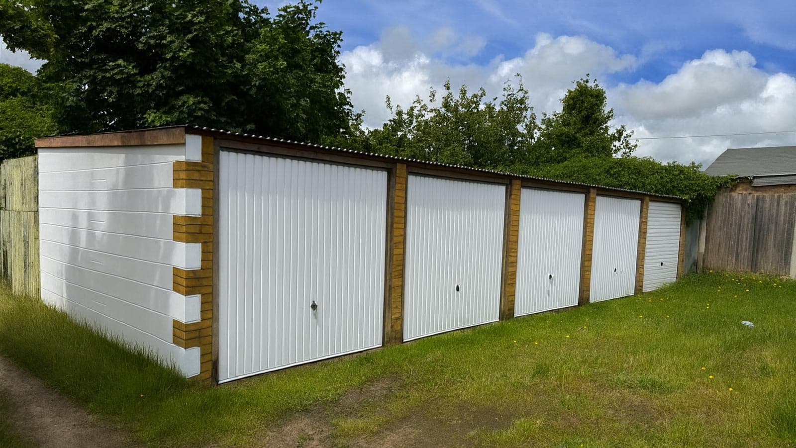 Garages to rent in Bradwell